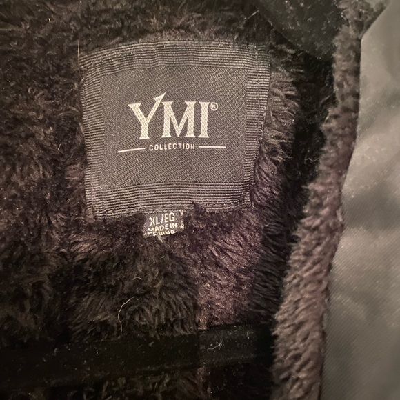 YMI Winter coat with fur hood - Picture 2 of 3
